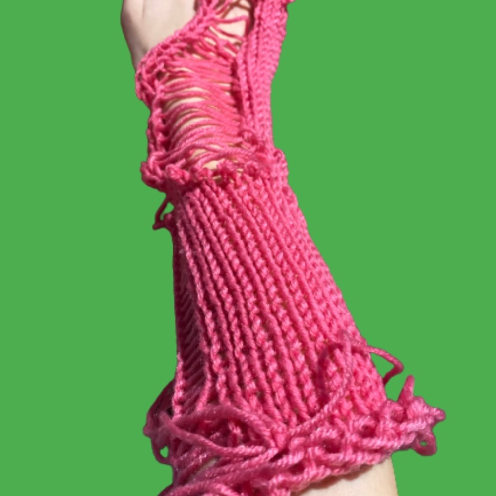 Hand knit glove cuff